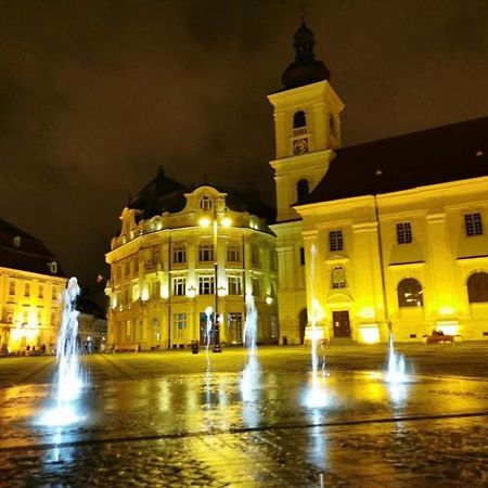Wall St House Сібіу Екстер'єр фото