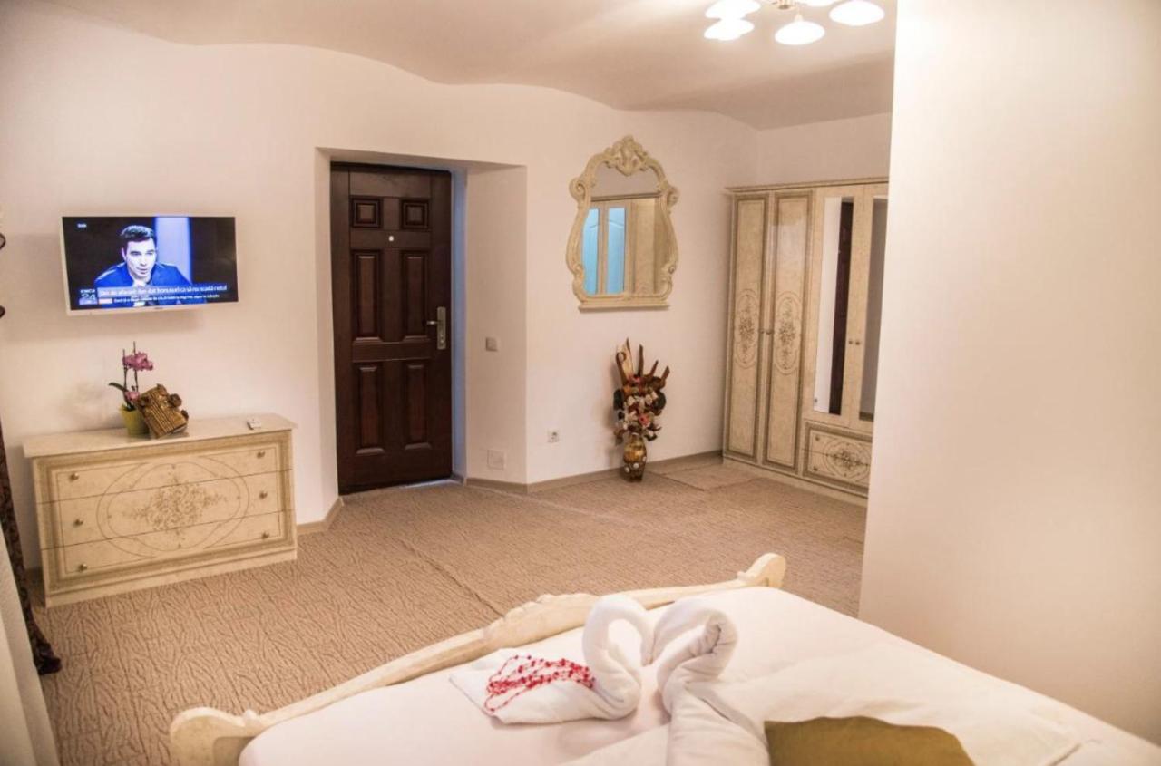 Wall St House Сібіу Екстер'єр фото