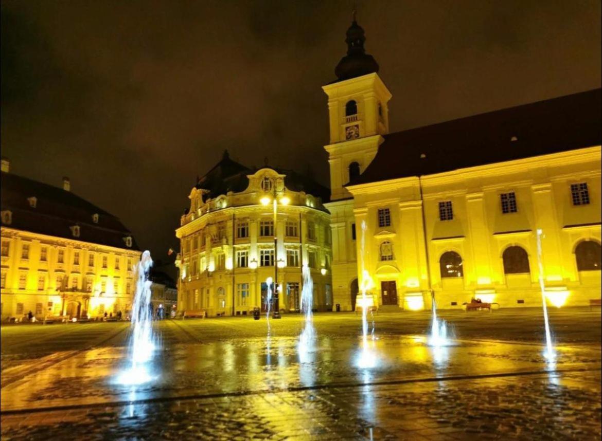Wall St House Сібіу Екстер'єр фото
